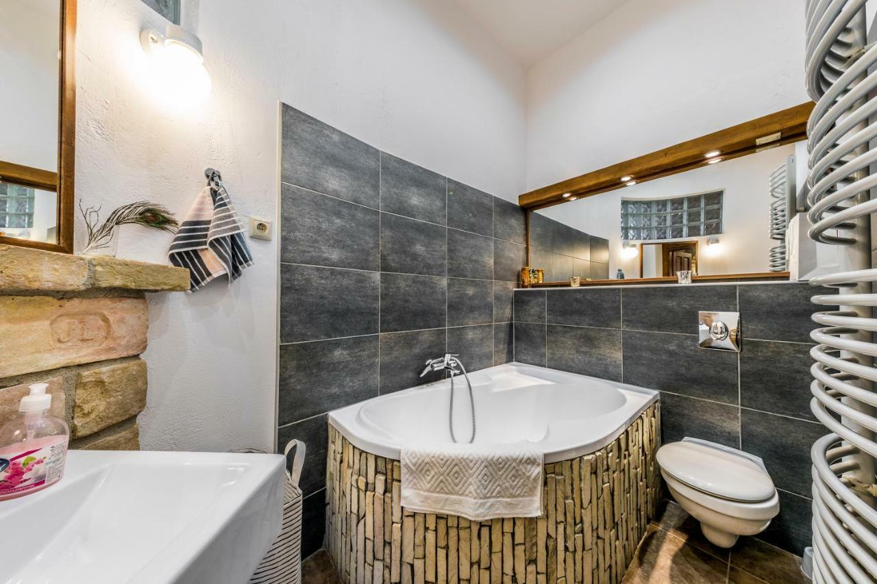 French Touch Apartment With Free Parking ブダペスト エクステリア 写真