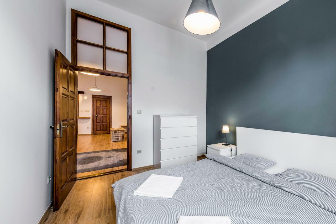 French Touch Apartment With Free Parking ブダペスト エクステリア 写真