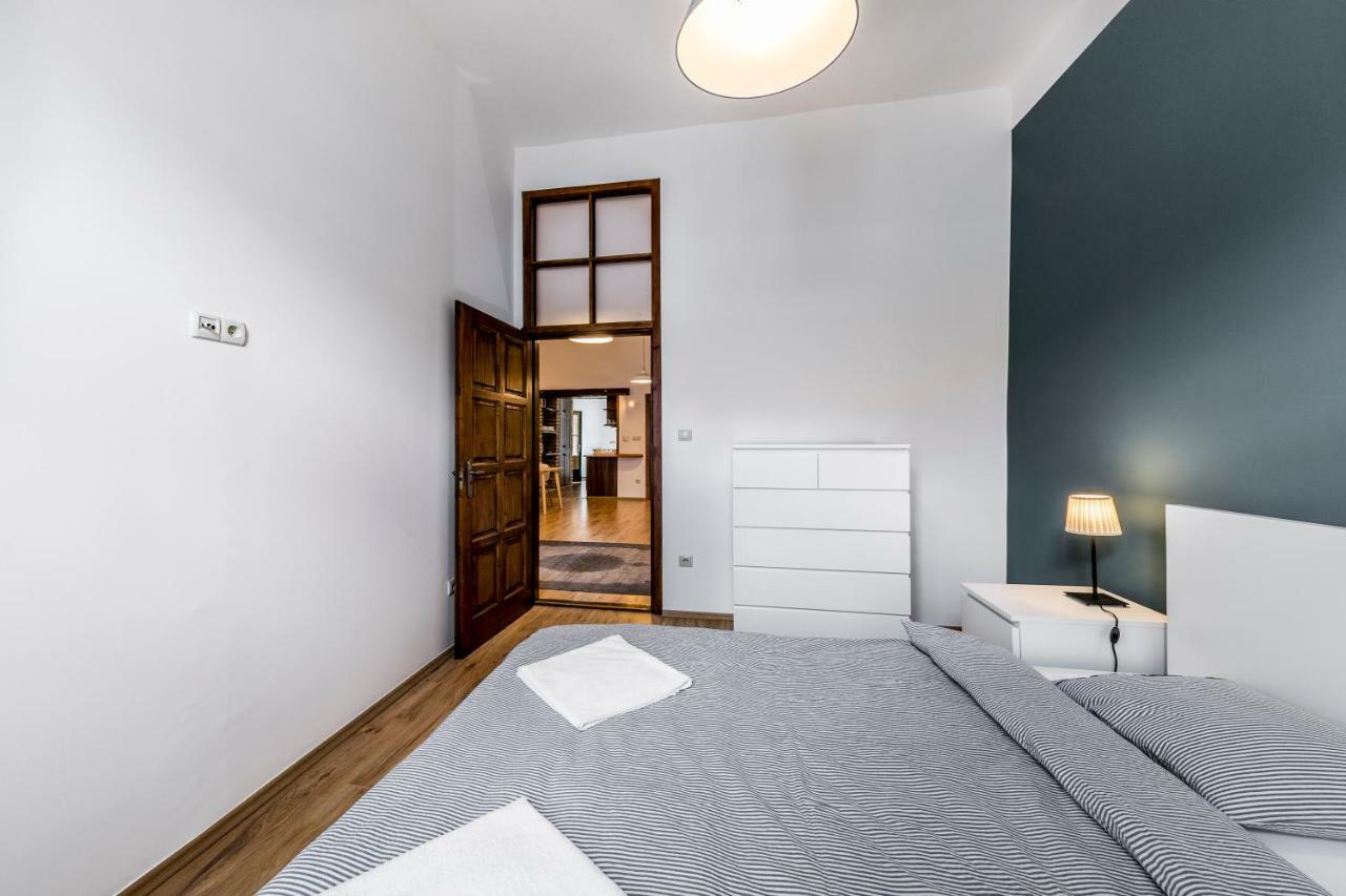 French Touch Apartment With Free Parking ブダペスト エクステリア 写真